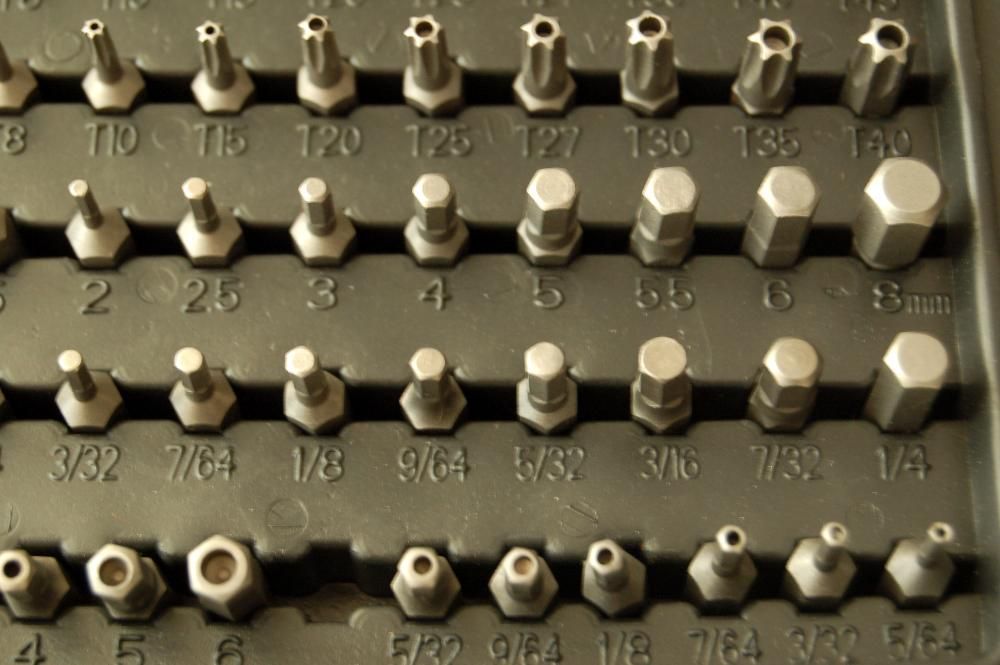 Набір біт з утримувачем. (39D358)  Набір 100 шт.