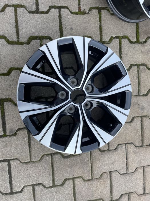 Felga kolo renault zoe clio 16 cali 5x114,3 et44 6,5 j