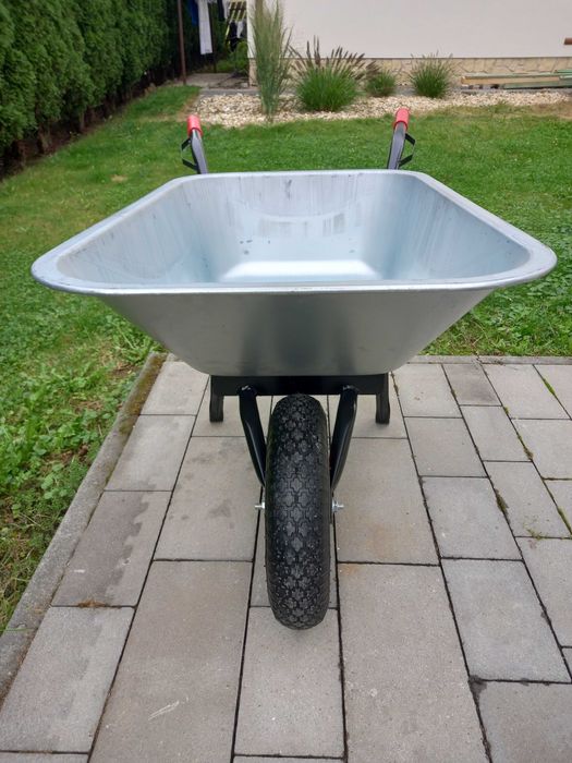 Taczka ogrodowa ocynkowana