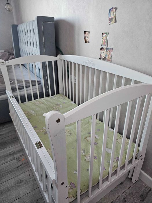 Продам детскую кроватку
