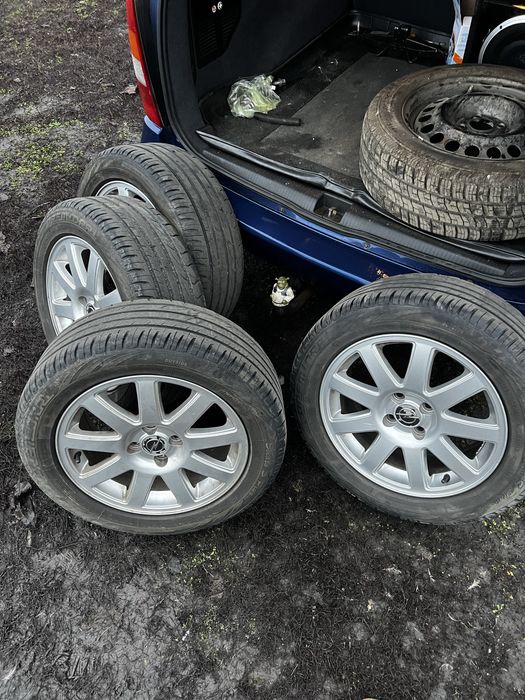 Продам ризину з дісками R-16