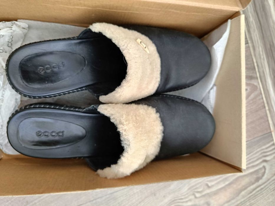 Ессо клогі 38 розмір