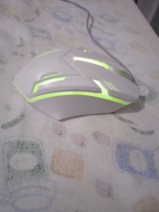 Mouse Branco RGB