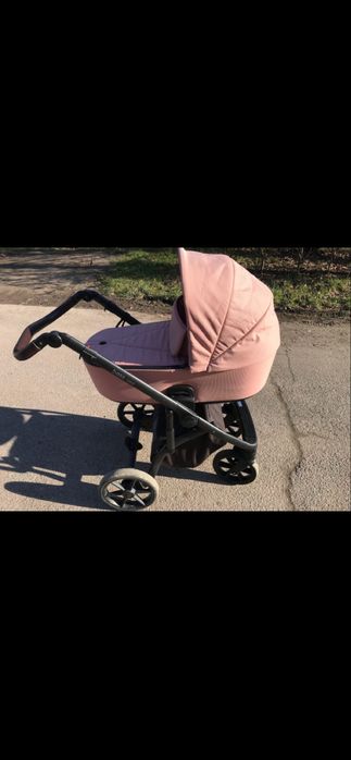 Коляска Roan Bass Next