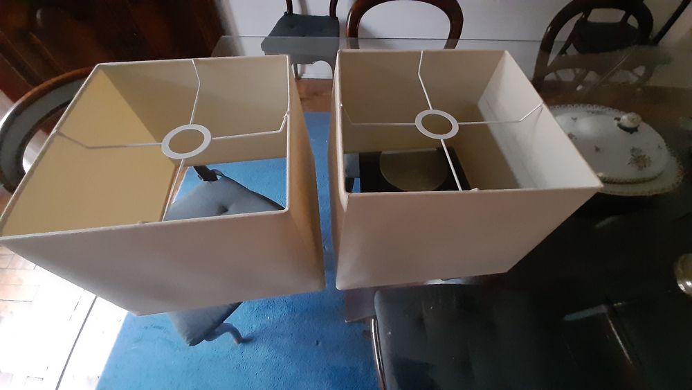 2 abatjours quadrados de teto beijes