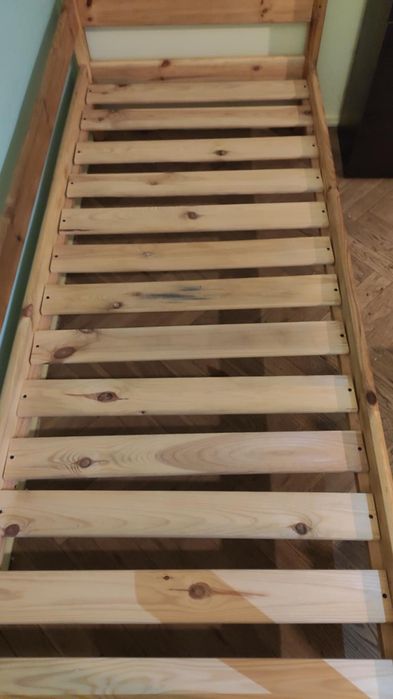 Rama łóżka piętrowego