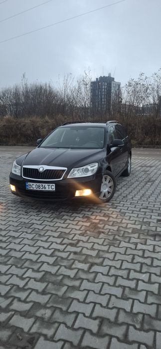 Авто від власника
Автомобіль в гарному стані,технічно в ідеальному!!
Перебрана ходова,нові тормозні диски та колодки по кругу,новий радіатор,генератор,комплект щеплення,зроблено велике Т.О гальмівної системи,збережений салон,по електриці теж все працює,двигун 2.0 заводиться та працює добре,як в холод так і в спеку,з документами порядок
Пробіг оригінальний!!
Торг
Можлива доставка по області