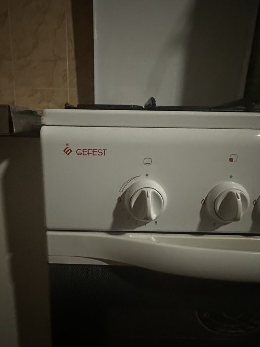 Газовая плита с духовкой Гефест