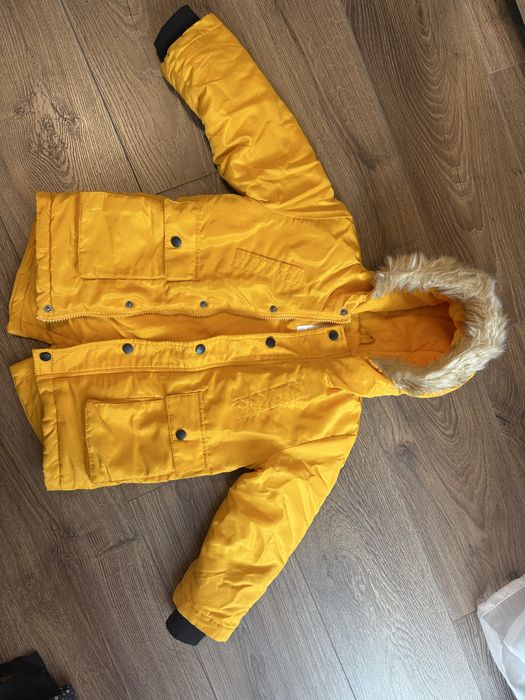 Куртка демісезонна