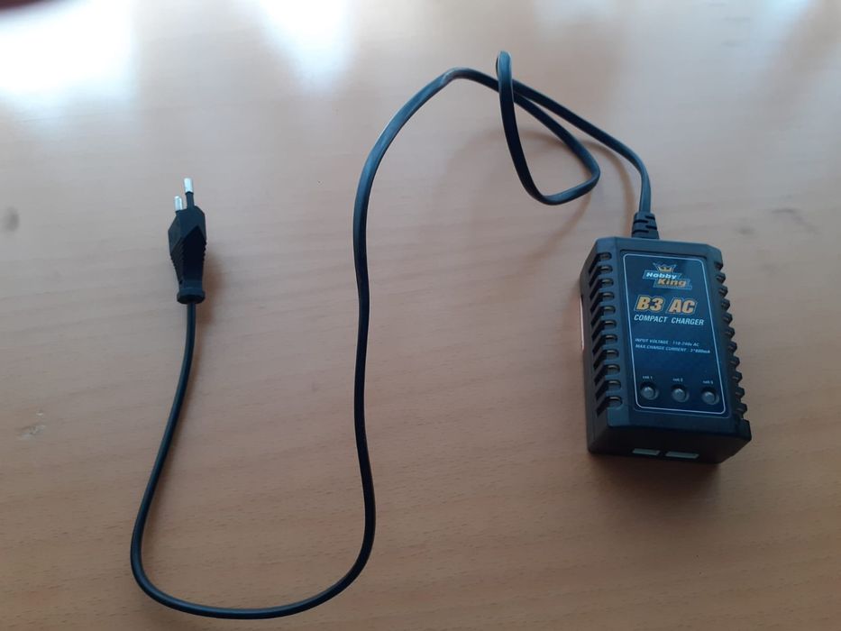 Air Soft - Carregador de bateria lipo