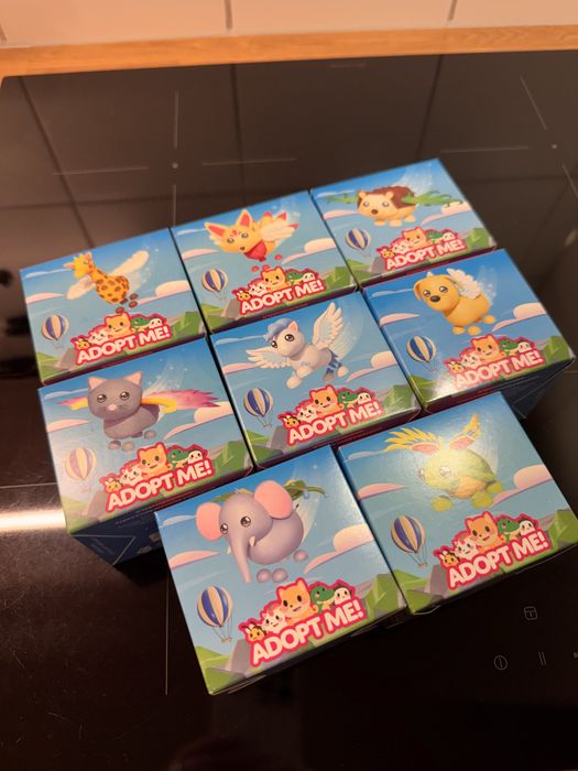 Mcdonalds Adopt Me 2025 zabawki figurki tanio