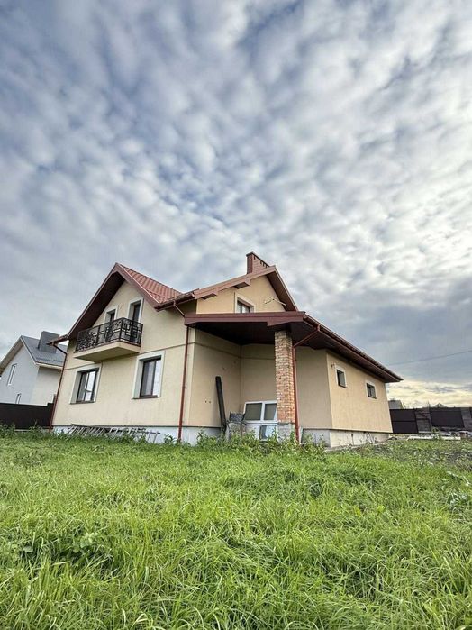 Продаж будинку з ремонтом біля Львова (с.Ременів)