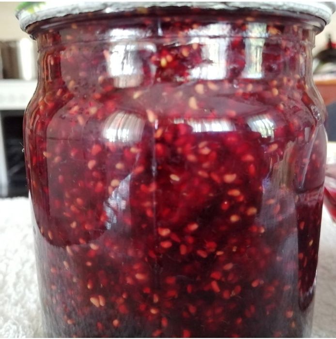 Варення малинове різне