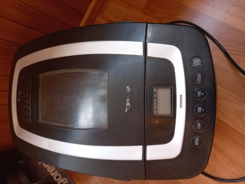 Хлібопіч Gorenje BM1200BK
