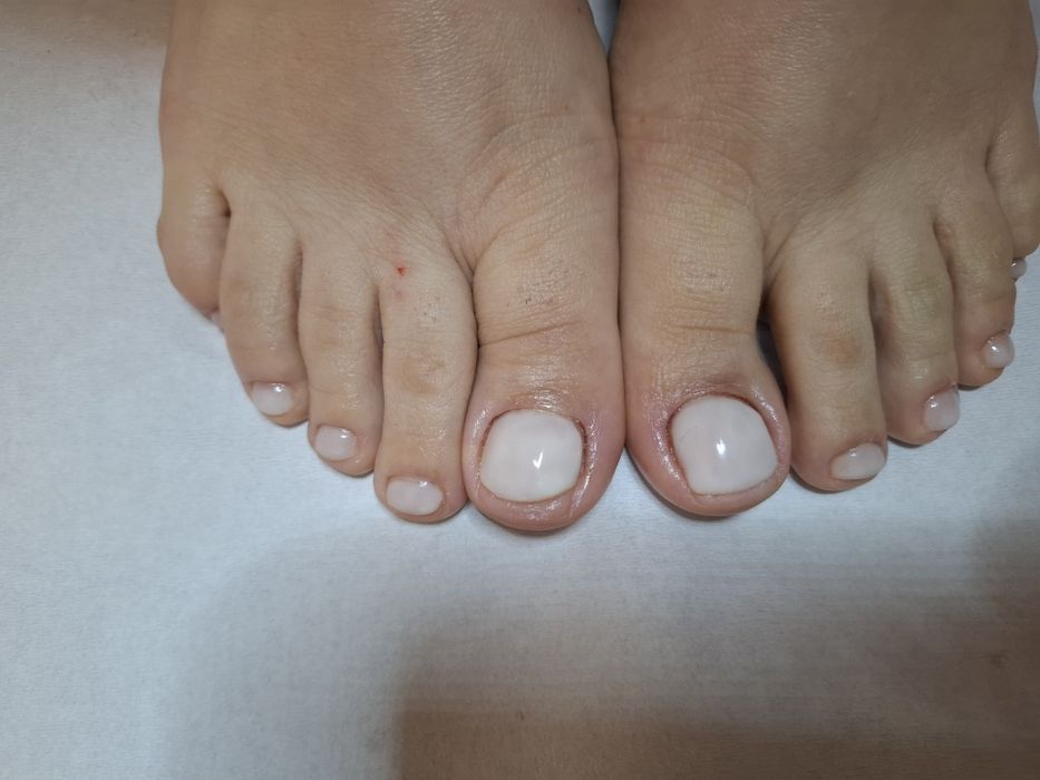 Unhas gel, gelinho e pedicure