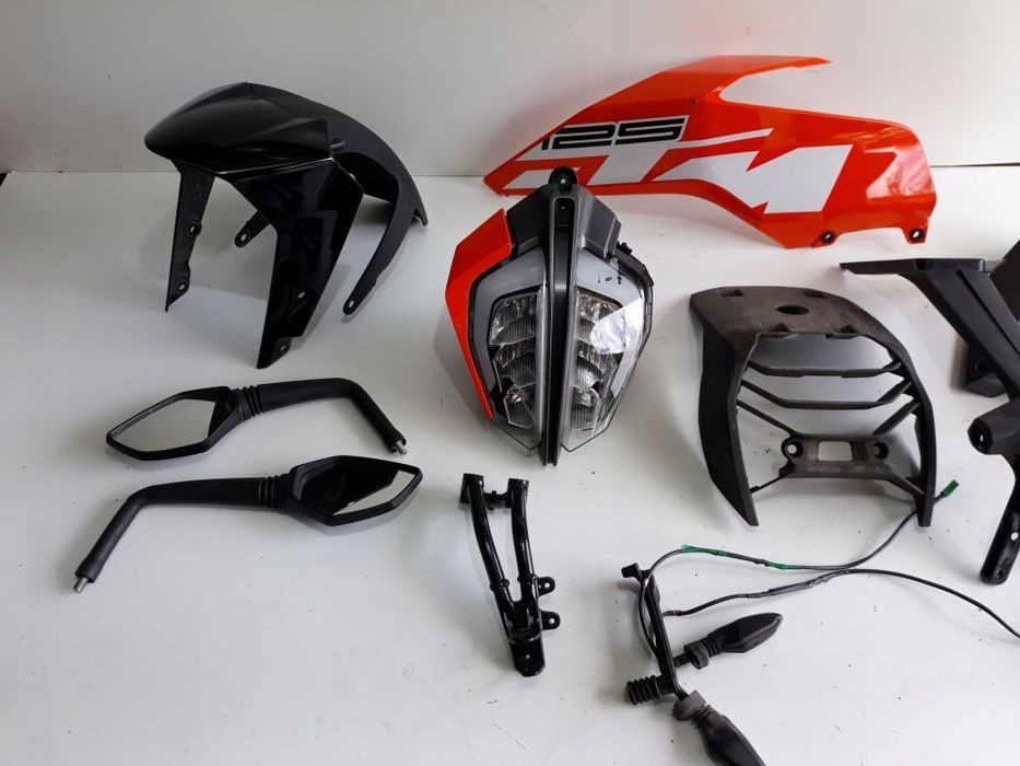 ktm 125 duke lampa błotnik owiewka części kierunki