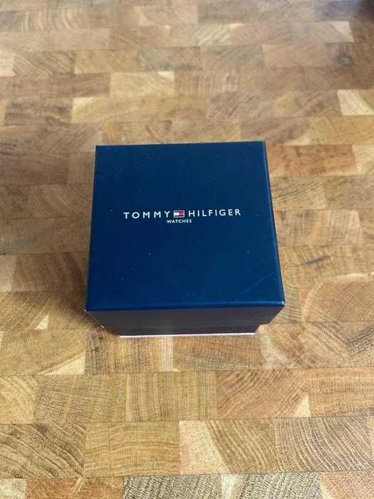 Relógio Tommy Hilfiger Homem 40mm novo e com caixa original