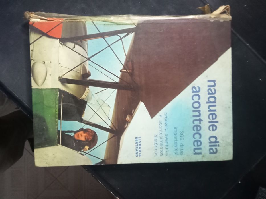 Vendo estes livros urgente não  e coleção
