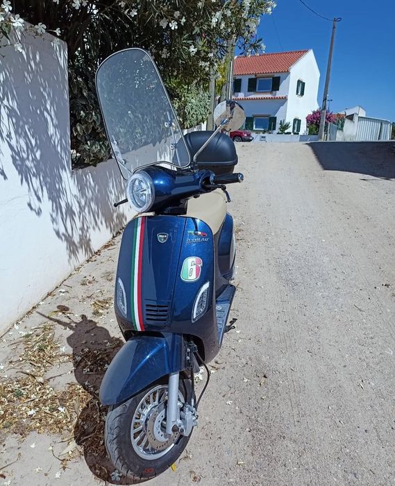 Neco Azzurro 125cc como nova de 2023 com apenas 1650km