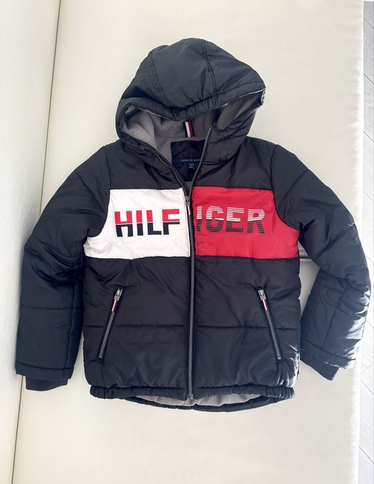Теплющая куртка TOMMY HILFIGER на мальчика 10-12 лет