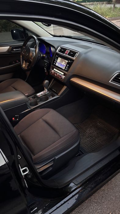 Subaru Legacy 2016 года