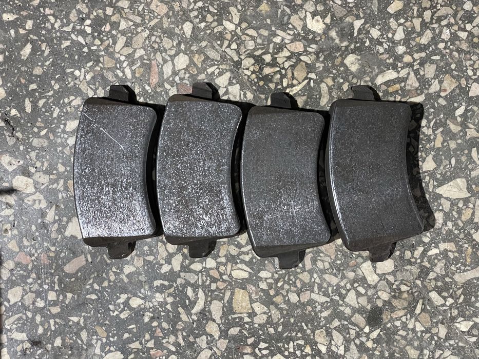 Продам б/у гальмівні колодки на Audi BP1697
