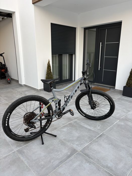 Giant Stance mtb pneus 27,5, suspensao dupla e droper post