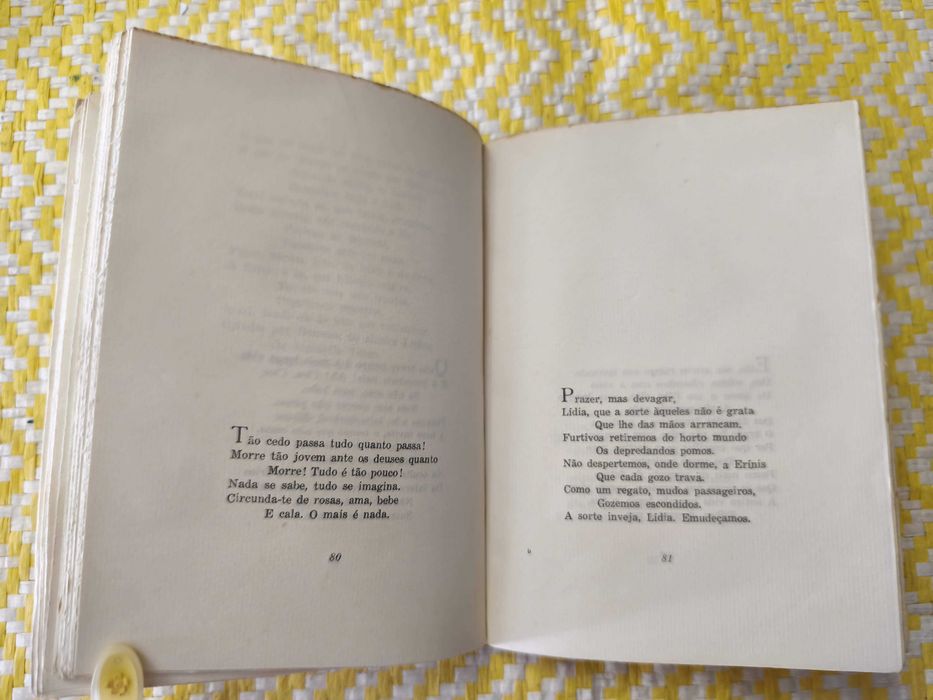 ODES – Ricardo Reis