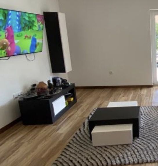 Movel Tv garrafeira e mesa de centro