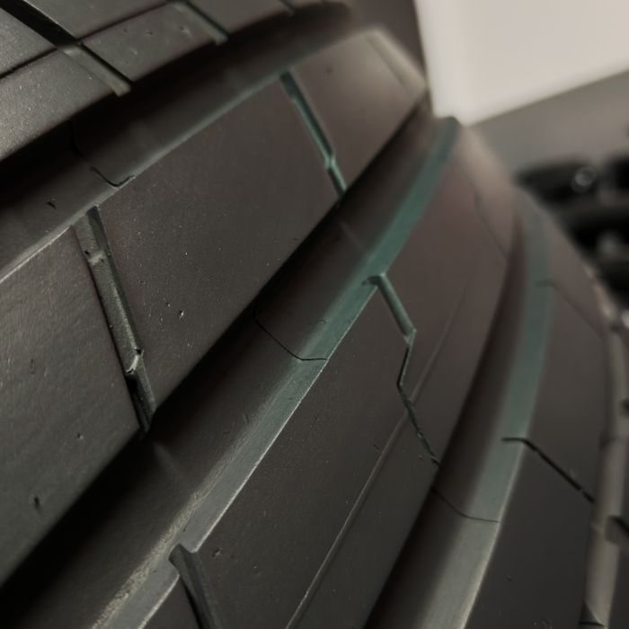 245/45/19 XL Sprzedam parę opon letnich Hankook