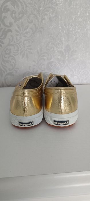 Buty trampki złote damskie Superga