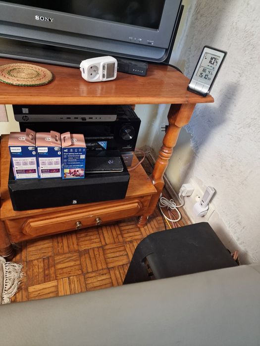 Stolik pod telewizor