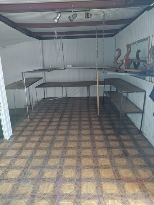 Продам магазин на ринку Південний м.Вараш.