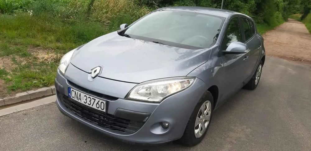 Renault Megane III przebieg udokumentowany | silnik 1.6 benzyna | rok 2009