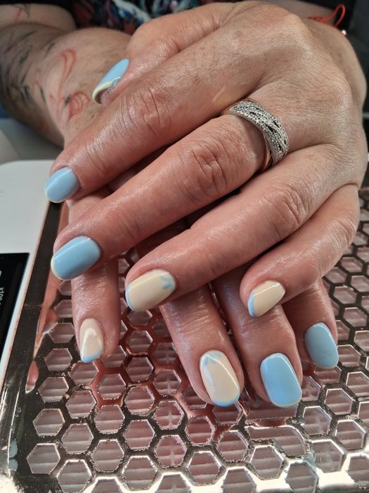 Manicure hybrydowy. Paznokcie hybrydowe.