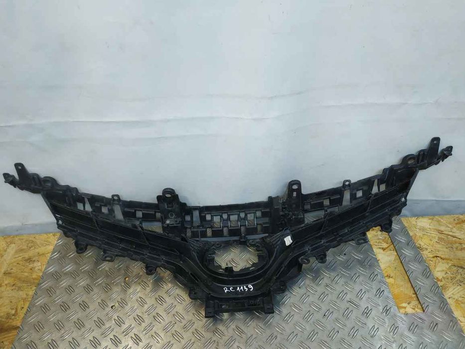 Toyota Camry V70 2018- кронштейн решітки радіатора після ремонту (паяна) RC1139 5310133410