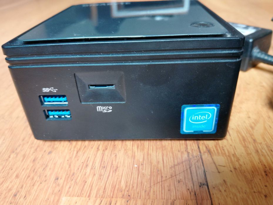 Gigabyte Brix N3150(4Gb DDR3, SSD 60Gb) з блоком живлення