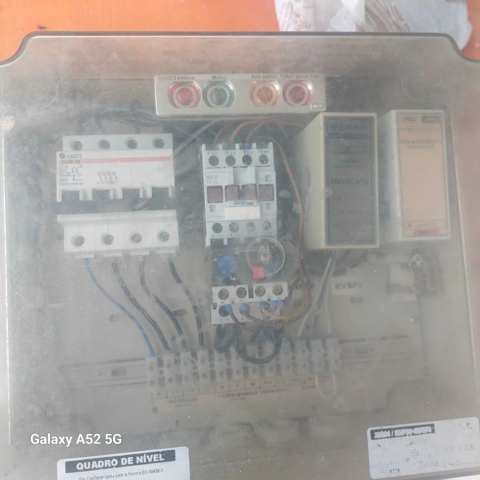 Bomba de agua trifasica