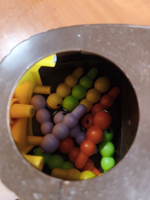 Гра погодуй пташку