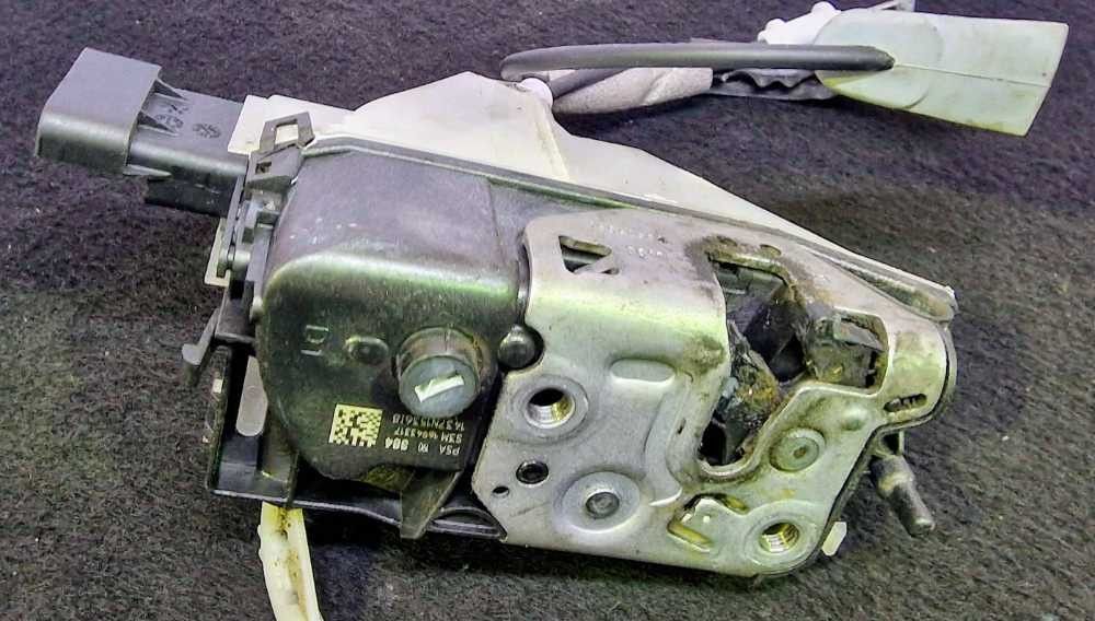 Fechadura / Fecho Porta Frente Direito CITROËN C4 CACTUS ano 2014