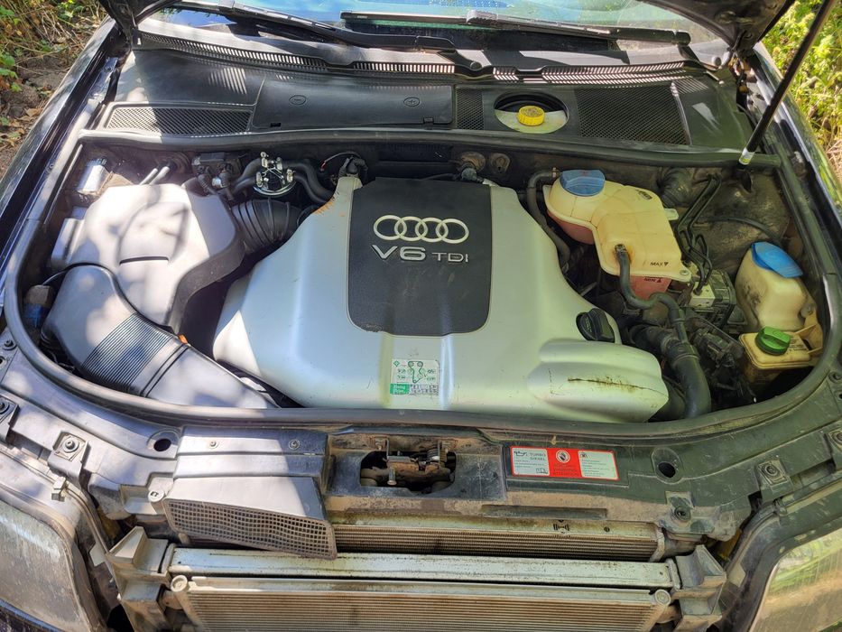 Audi 2.5  продам срочно