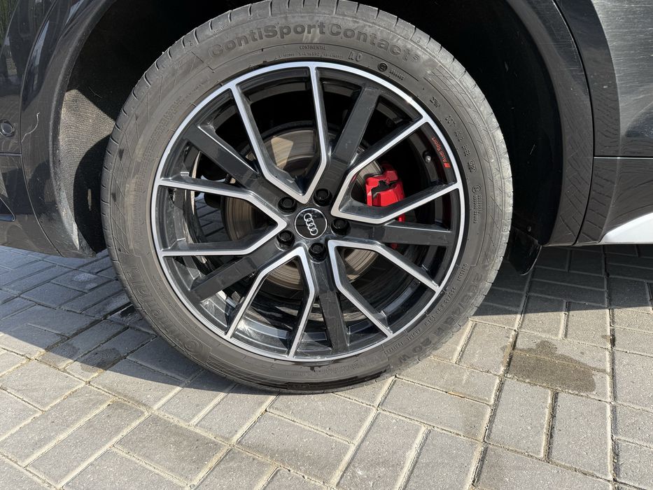 Автомобіль ауді q5 3,0дизель 2020року