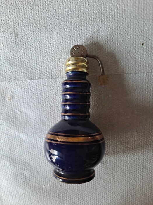 Stara, ceramiczna buteleczka/ flakon  po perfumach