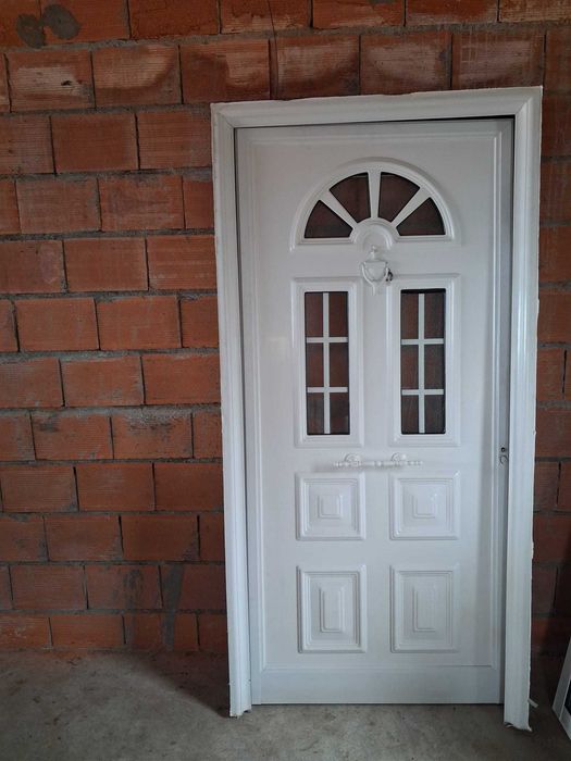 Portas janelas alumínio usadas mas em bom estado