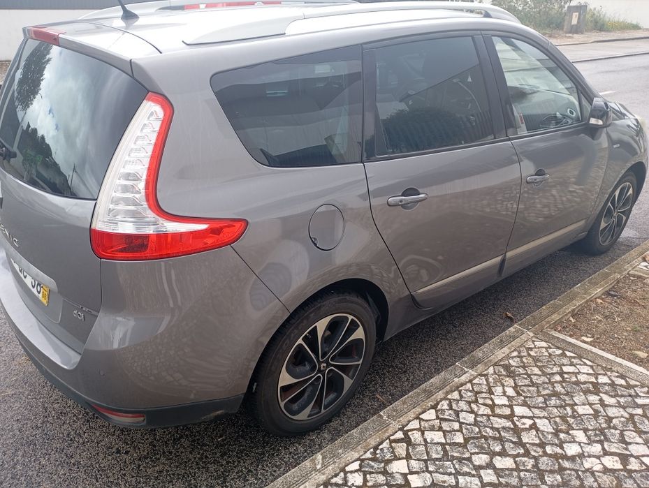 Renault grande scenic