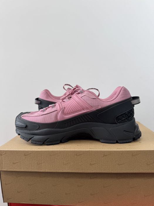 Кросівки жіночі Nike Zoom Vomero Roam Pink HQ2181-003
