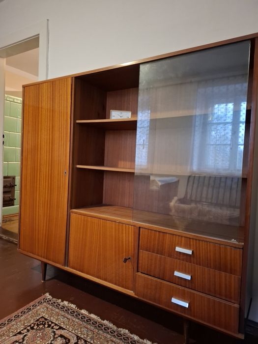 Regał biblioteczka witryna wysoki połysk prl