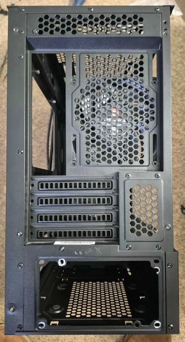 Caixa mATX Cooler Master Silencio S400
