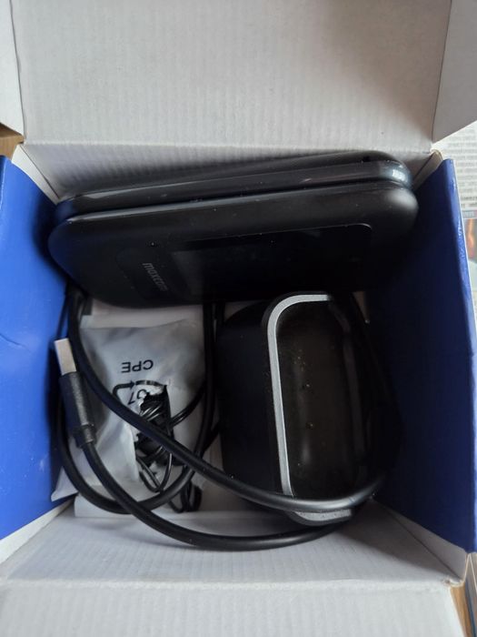 Telefon Maxcom MM827