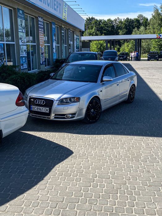 Audi a4b7 2.0 16v